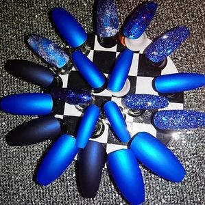 Custom press on nails